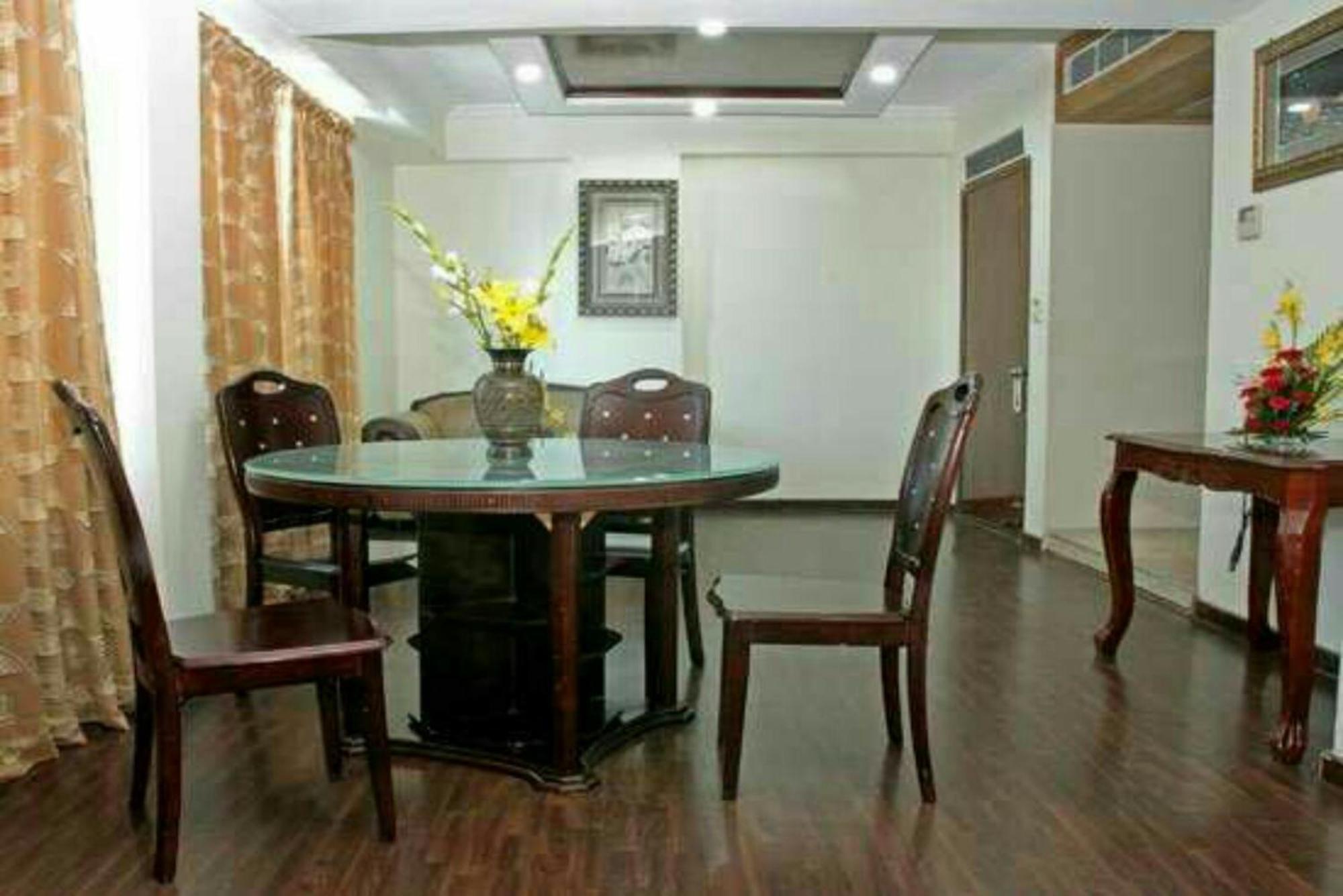 Hotel Fabulous Kashmir Srinagar Zewnętrze zdjęcie
